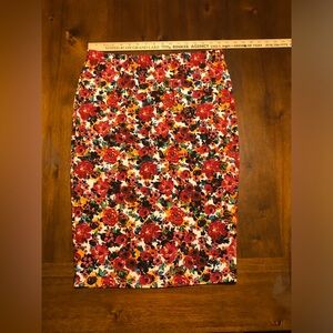 Elegant Floral Women's Pencil Skirt